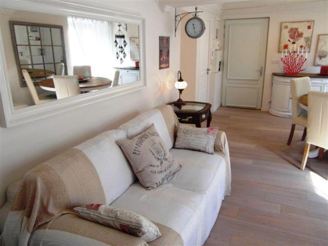 尼斯Charming Corner Abode With Castle Views公寓 外观 照片