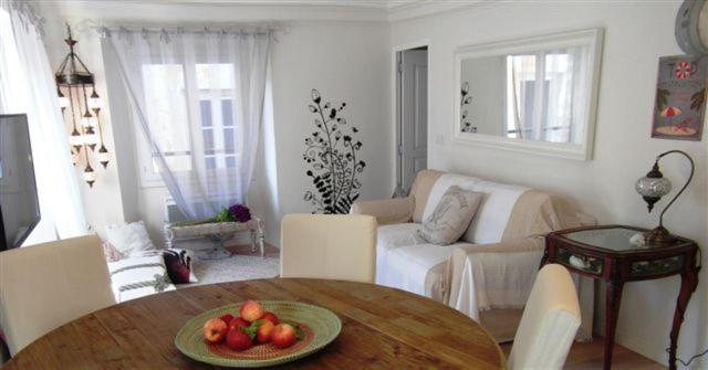 尼斯Charming Corner Abode With Castle Views公寓 外观 照片