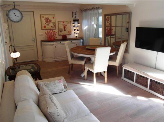 尼斯Charming Corner Abode With Castle Views公寓 外观 照片